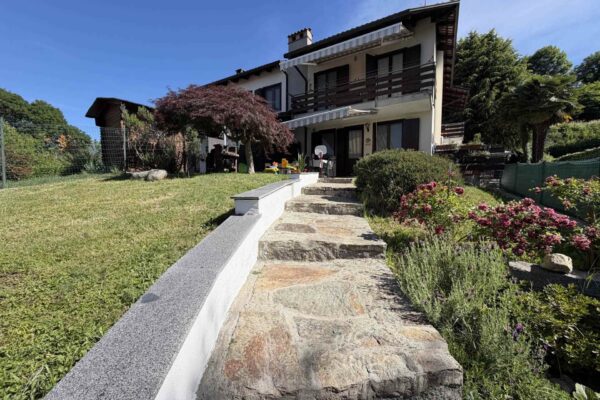 BIELLA - PAVIGNANO - Villa a schiera con giardino