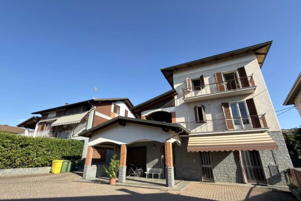 VALDENGO - Casa indipendente con cortile